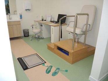 Orthopädie Schuhtechnik Wand - Maßraum